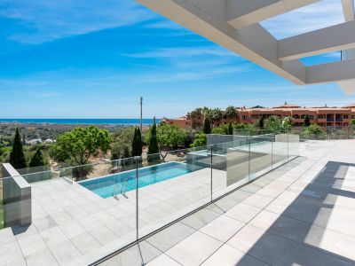 Charming exclusive villa with pool and views in Los Flamingos Golf, Benahavís