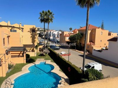 Great semi-detached house with private garden in Marina Golf, Marina de Casares