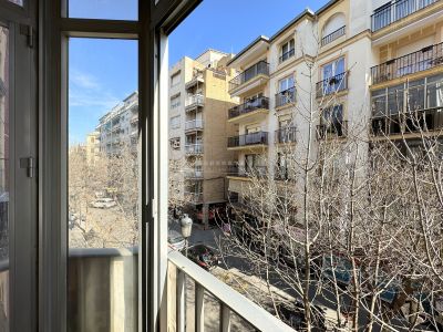 Large 5-bedroom apartment in the Center of Granada