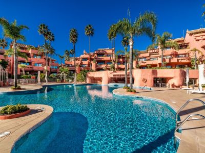 Beautiful ground floor apartment in one of the most exclusive urbanizations on the New Golden Mile, Estepona