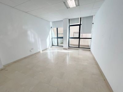Oportunidad! Oficina en el pleno centro de Fuengorola
