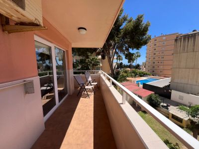 Bright Apartment with Two Bedrooms and Stunning Sea Views for Sale