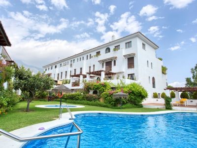 Precioso apartamento en venta en Coto Real, Milla de Oro de Marbella