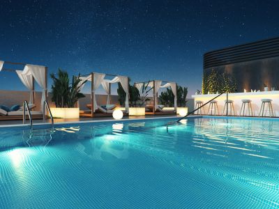 Apartamento de Lujo en la 13ª Planta de AQ Urban Sky, con Vistas al Mediterráneo