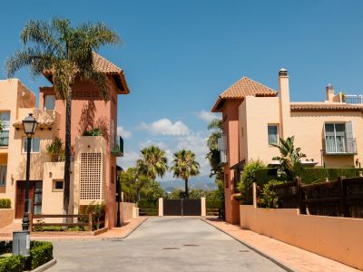 Fantástica casa adosada en Condes de Iza, Nueva Andalucía, Marbella