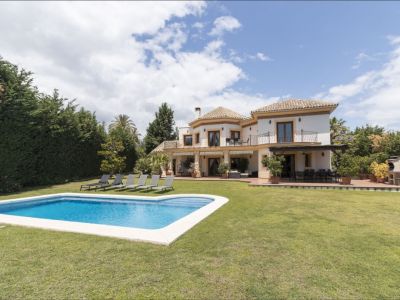 Spectacular villa with fantastic views in Los Flamingos Golf, Benahavis