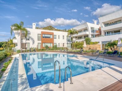 Luxurious ground floor duplex apartment with incredible views in the prestigious area of ​​Sierra Blanca, Marbella Golden Mile