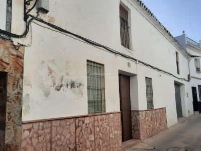 VILLAGE HOUSE FOR SALE TO RENOVATE IN THE CENTER OF ALHAURÍN EL GRANDE – GREAT INVESTMENT OPPORTUNITY