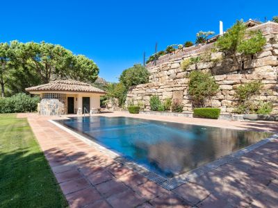 Espectacular villa de estilo tradicional con muy buenas calidades y una gran parcela en Marbella Club Golf Resort, Benahavis