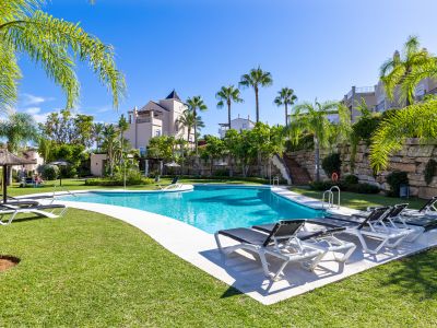 Fantastique maison de ville avec vue sur la mer à Paraíso Hills, Estepona