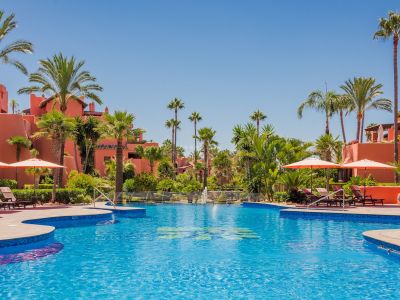 Appartement rez de chaussée for sale in Torre Bermeja, Estepona Est