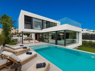 Вилла недвижимости в El Paraiso, Восточная Эстепона