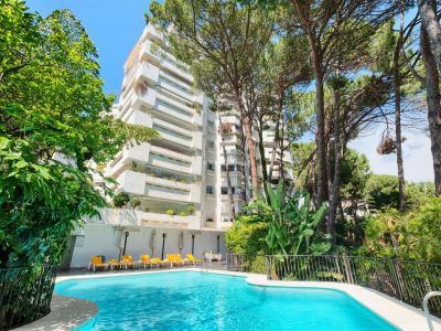 Precioso apartamento a unos pasos del mar en Jardín del Mediterráneo, Marbella