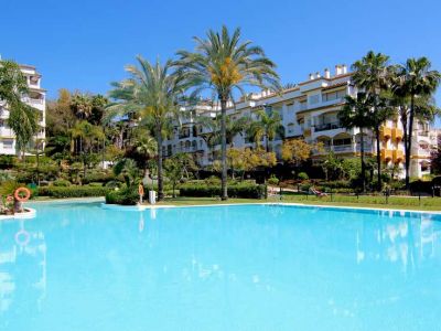 Superbe penthouse en duplex à louer à Hacienda Nagueles 1, Marbella Golden Mile