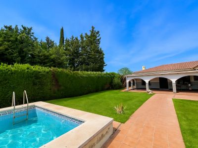 Finca à vendre dans La Resina Golf, Estepona Est