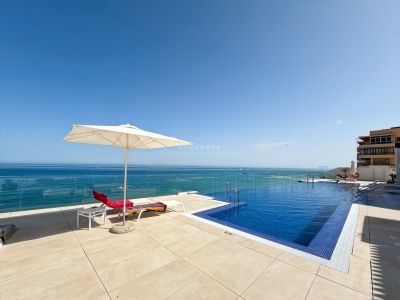 Апартамент недвижимости в Estepona Puerto, Город Эстепона