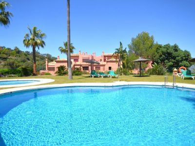 Luxurious apartment with spectacular panoramic views in El Soto de Marbella, La Mairena