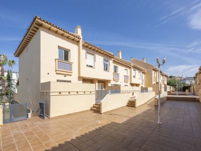 Chalet adosado en Calahonda, a 5 minutos de la playa