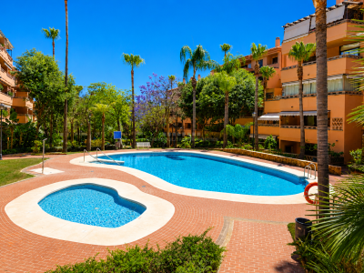 Espectacular apartamento con vistas al mar en Costa Nagüeles, Milla de Oro de Marbella