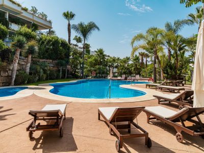 Precioso ático dúplex totalmente reformado en Lomas del Rey, Milla de Oro de Marbella