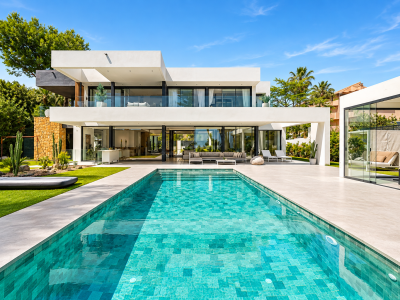 Espectacular villa de estilo moderno y obra nueva en Rocío de Nagüeles, Milla de Oro de Marbella
