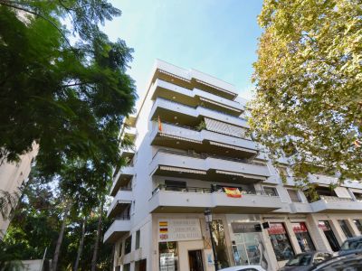 Great apartment, very spacious and unique for its large size and fantastic location a few meters from the promenade and beach of Marbella