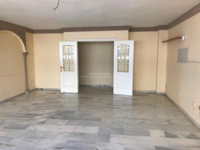 Fabulosa amplio piso de 3 dormitorios y dos baños en las lagunas de Mijas