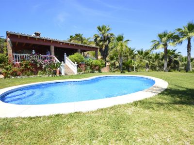 Excepcional finca rustica en monda repleta de arboles frutales y casa de 277m2