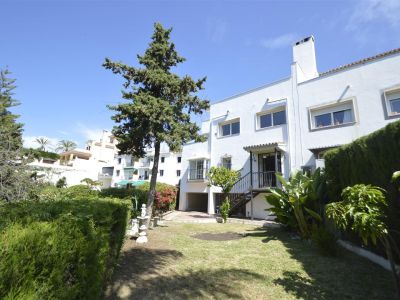 Extraordinary villa located in Marbella center, in the city center, spacious, bright and in perfect condition