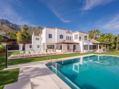 Villa Contemporánea con espectaculares vistas al mar en Sierra Blanca
