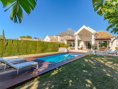 Fantastic renewed villa with 6 bedrooms in Lomas de Marbella Club, Marbella Golden Mile