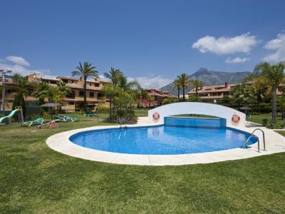 Preciosa casa adosada en Jardines de Doña Maria, en la Milla de Oro de Marbella