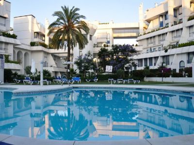 Fantástico apartamento con vistas al mar en Marbella centro.