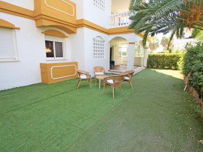 3 bedroom apartment with a garden in Dama de Noche complex