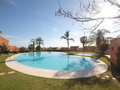 Fantástico apartamento en alquiler, sin amueblar, en Elviria, Marbella Este