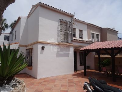 Semi Detached House in Los Barrios
