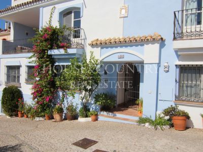 Town House in La Heredia, Benahavis