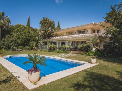 Villa in Xarblanca, Marbella