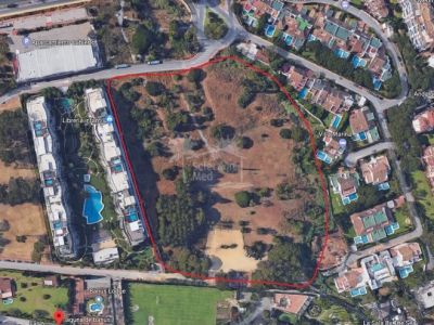 Plot in Marbella - Puerto Banus, Marbella