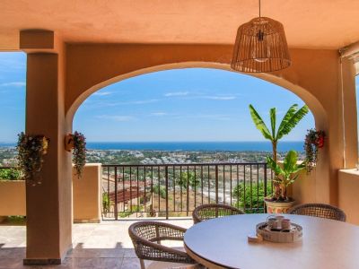 Flat in El Paraiso, Estepona