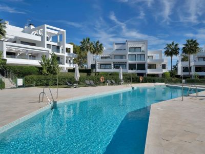 Flat in Benatalaya, Estepona