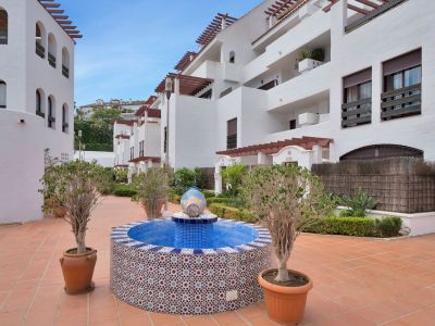 Flat in Nueva Andalucia, Marbella