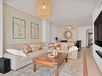 Flat in Nueva Andalucia, Marbella