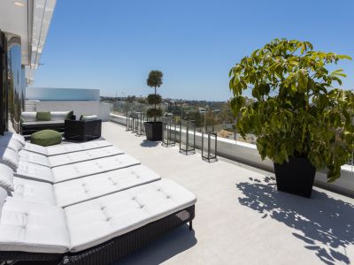 Penthouse in Azahar de Marbella, Marbella