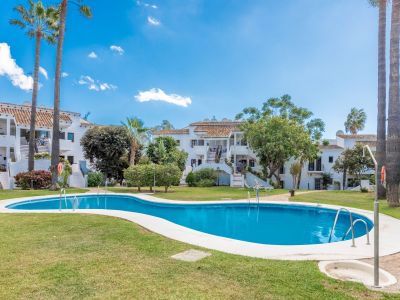 Apartamento Planta Baja en Las Cascadas, Marbella