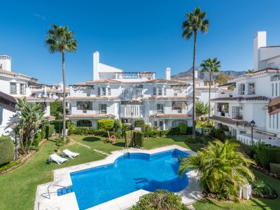 Duplex Penthouse in Los Naranjos de Marbella, Marbella