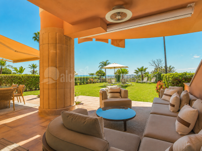 Apartamento Planta Baja en Magna Marbella, Marbella