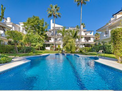 Apartment in Los Naranjos de Marbella, Marbella