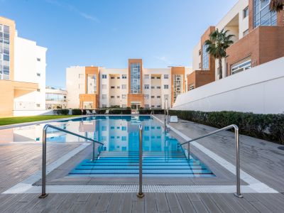 Apartment in El Higueron, Fuengirola