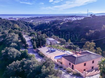 Villa in Altos de Estepona, Estepona